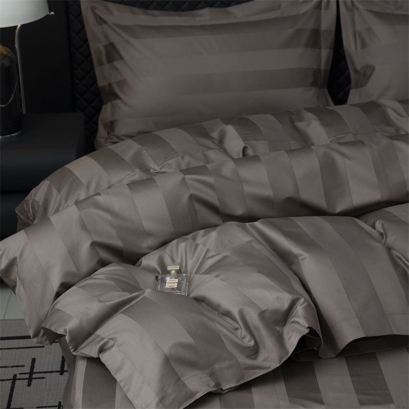 Set Seprai Katun Saten 750TC Garis Saten 7cm Set Seprai Katun Saten 750TC Garis Saten 7cm