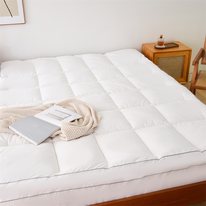 Periksa Quilt Microfiber Mengisi Puncak Kasur Kain Tahan Bawah 40-an Periksa Quilt Microfiber Mengisi Puncak Kasur Kain Tahan Bawah 40-an