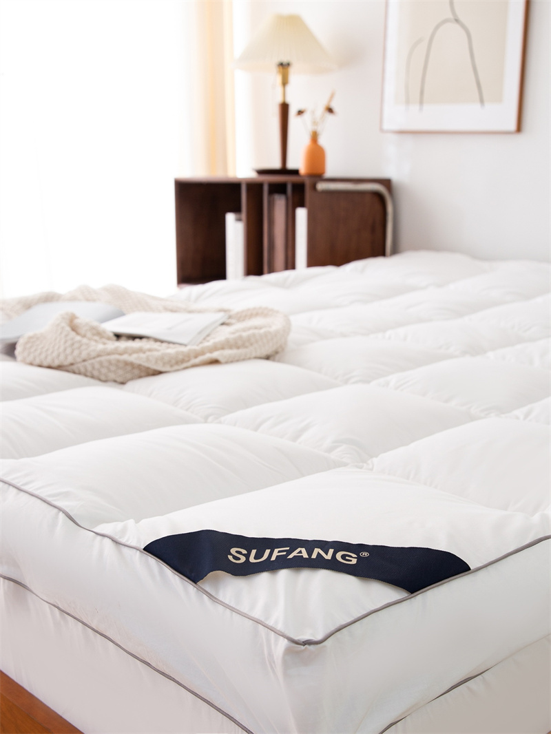 Periksa Quilt Microfiber Mengisi Puncak Kasur Kain Tahan Bawah 40-an Periksa Quilt Microfiber Mengisi Puncak Kasur Kain Tahan Bawah 40-an