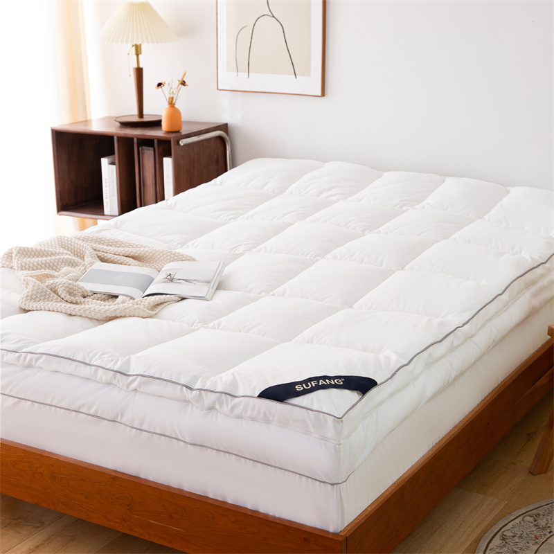 Puncak Kasur Lapisan Ganda Dengan Puncak Kasur Pengisian Microfiber Gabungan Ritsleting Puncak Kasur Lapisan Ganda Dengan Puncak Kasur Pengisian Microfiber Gabungan Ritsleting