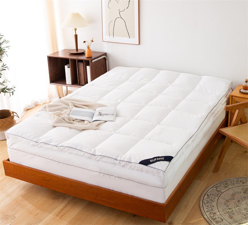 Puncak Kasur Lapisan Ganda Dengan Puncak Kasur Pengisian Microfiber Gabungan Ritsleting Puncak Kasur Lapisan Ganda Dengan Puncak Kasur Pengisian Microfiber Gabungan Ritsleting