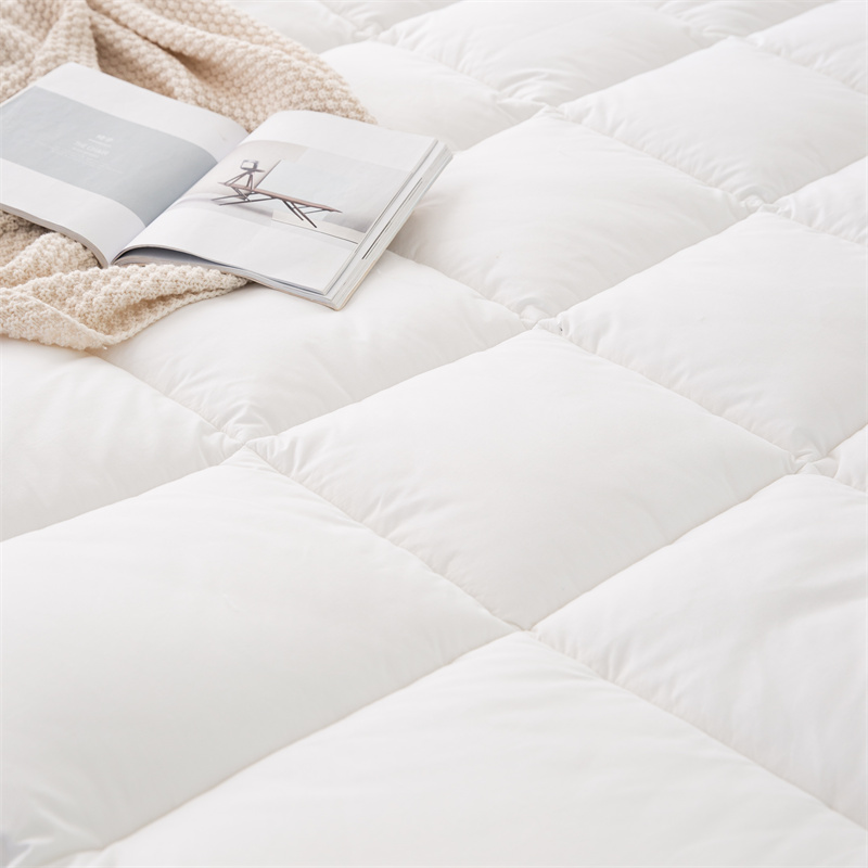 Puncak Kasur Lapisan Ganda Dengan Puncak Kasur Pengisian Microfiber Gabungan Ritsleting Puncak Kasur Lapisan Ganda Dengan Puncak Kasur Pengisian Microfiber Gabungan Ritsleting