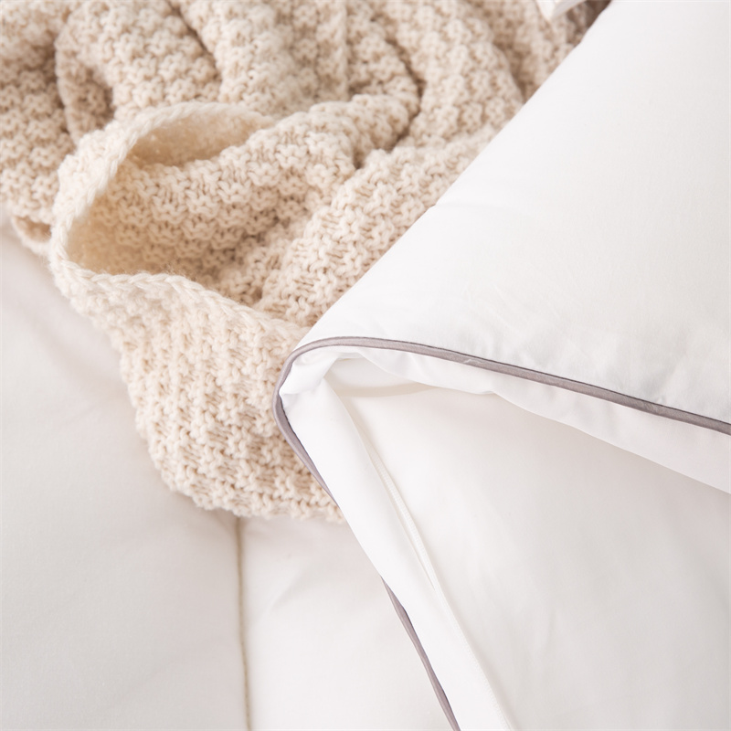 Puncak Kasur Lapisan Ganda Dengan Puncak Kasur Pengisian Microfiber Gabungan Ritsleting Puncak Kasur Lapisan Ganda Dengan Puncak Kasur Pengisian Microfiber Gabungan Ritsleting