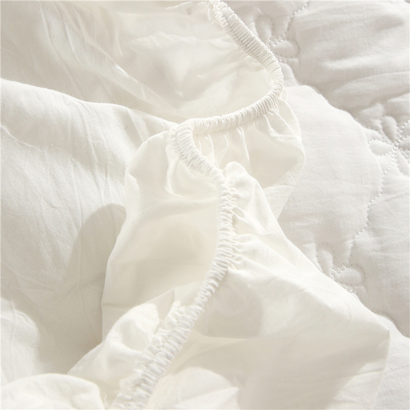 Periksa Quilt King Size Pelindung Kasur Hotel Periksa Quilt King Size Pelindung Kasur Hotel