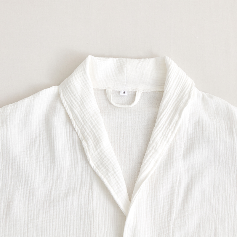 Jubah Mandi Hotel Kerah Selendang Kain Katun Kasa Dua Lapis Jubah Mandi Hotel Kerah Selendang Kain Katun Kasa Dua Lapis