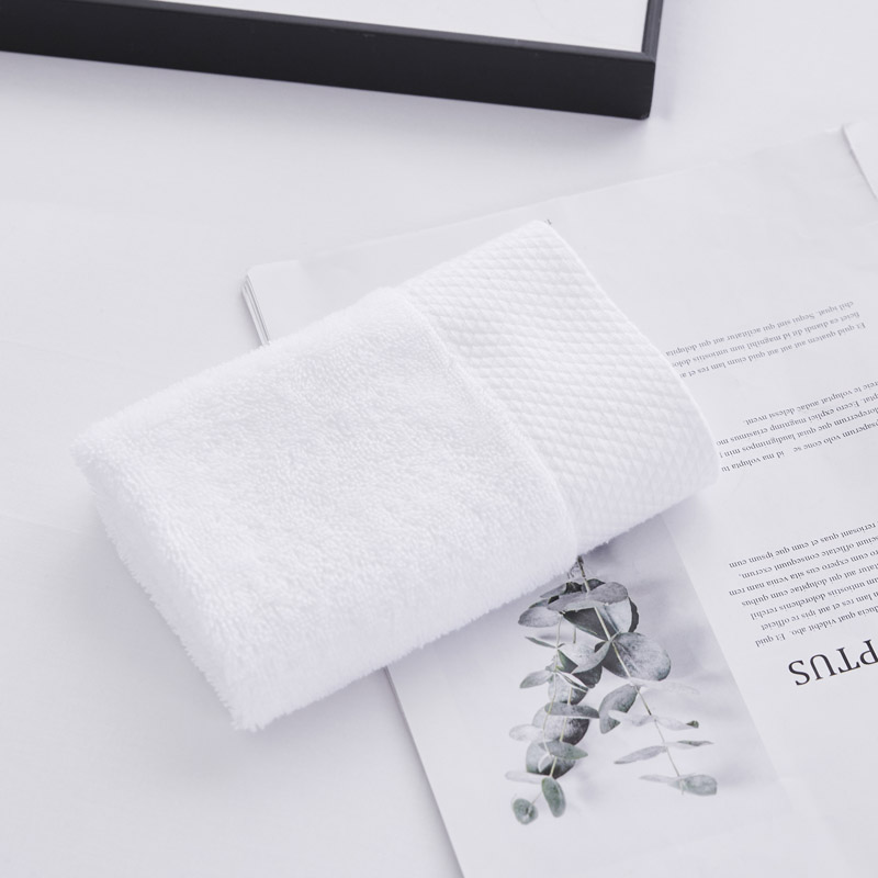 Handuk Mandi putih Jacquard Border Hotel Handuk Mandi putih Jacquard Border Hotel