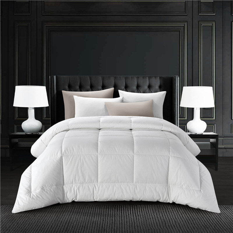 Selimut Katun Isi Poliester Penutup Selimut Hotel Bintang 5