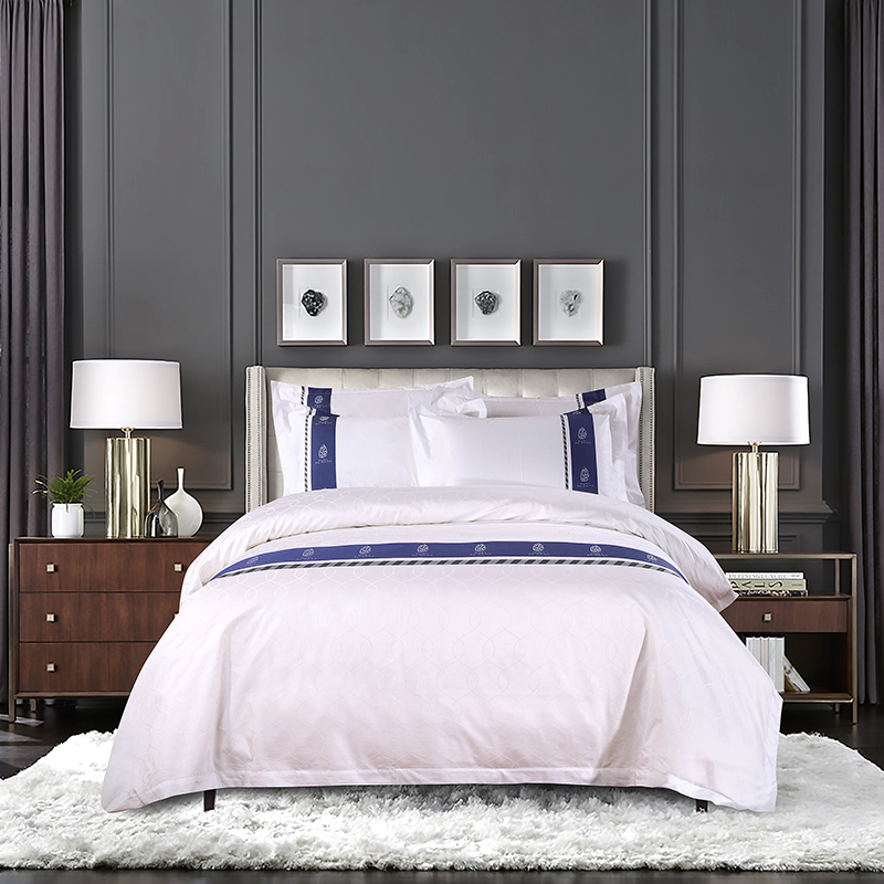 Benang Dicelup Logo Disesuaikan Set Tempat Tidur Katun 100%.